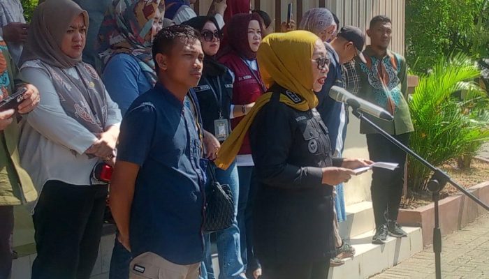 Terima dan Lepas KKP UNIGO, Wabup Nurjanah Harap Mahasiswa Bawa Misi Bangun Gorontalo Utara Lebih Maju