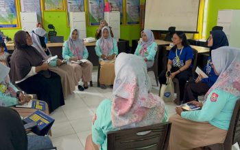 Ikut FGD, Kader Kesehatan Moodulio Dibekali Pengetahuan Konsumsi Obat TBC yang Benar