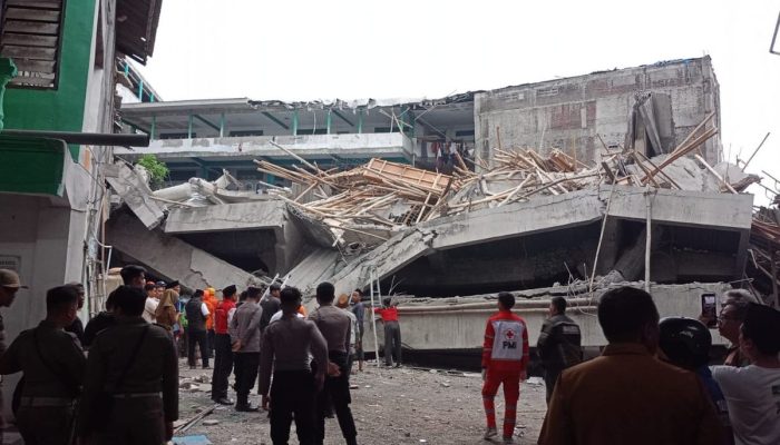 Musala Ponpes Al Khoziny di Sidoarjo Ambruk, Sejumlah Santri Jadi Korban