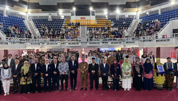 Resmi, 210 Aparat Desa Se-Kabupaten Bogor Ikuti Wisuda SPD 2025