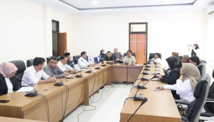 Pansus DPRD Bone Bolango Gelar Rapat bersama Tim Penyusun LKPJ , Bahas Finalisasi LKPJ Bupati 2025